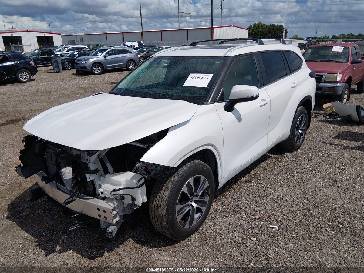 2024 TOYOTA HIGHLANDER XLE — снимка 2