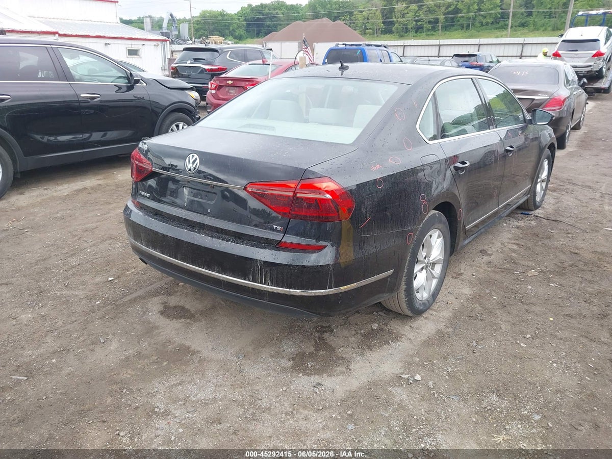 2017 VOLKSWAGEN PASSAT 1.8T S — снимка 4