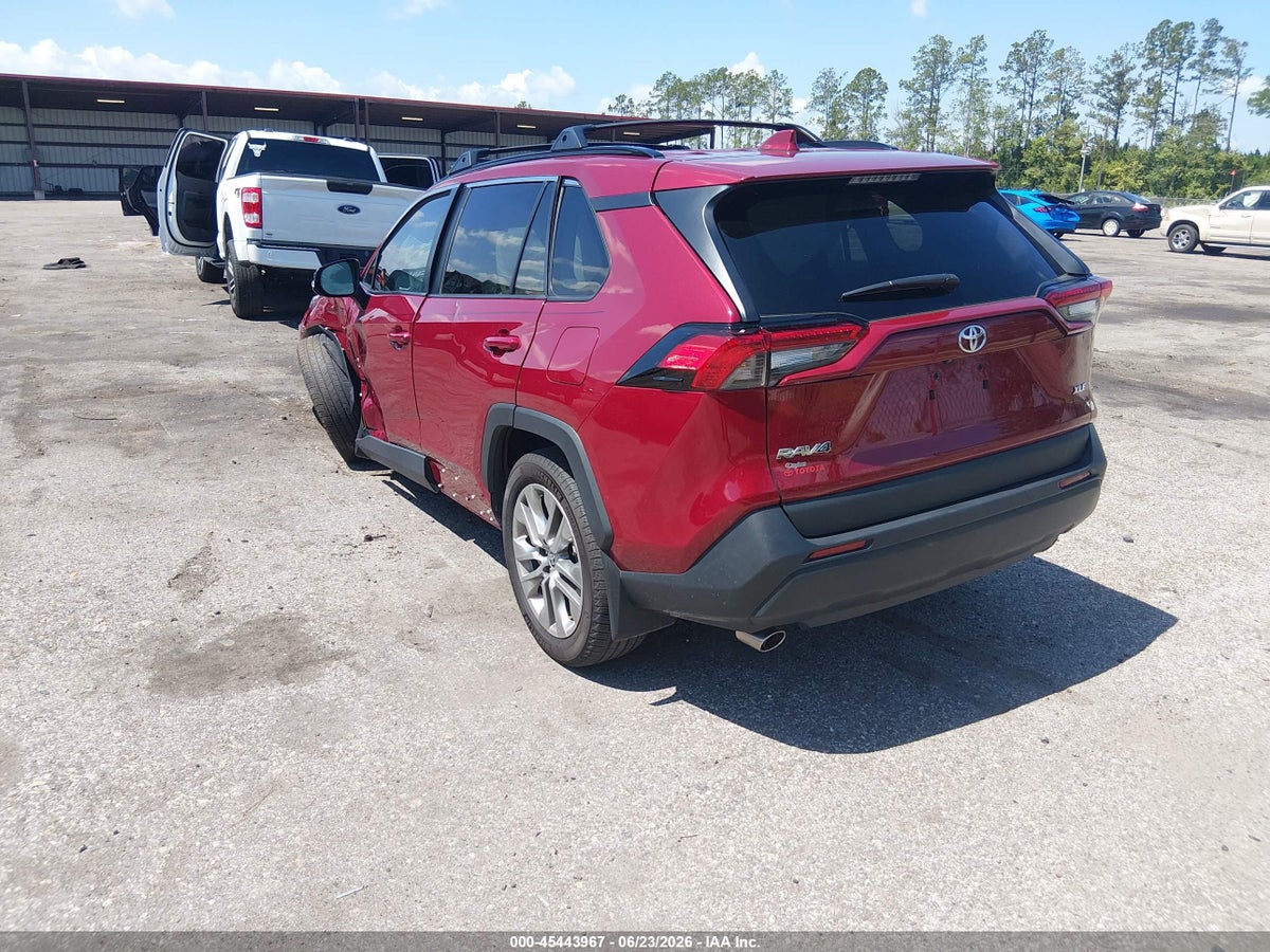 2024 TOYOTA RAV4 XLE PREMIUM — снимка 3