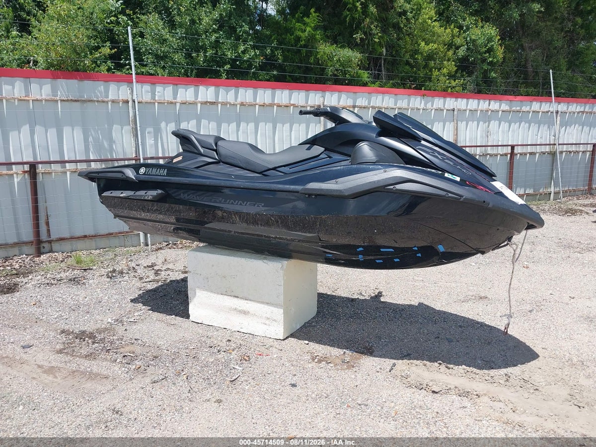 2024 YAMAHA WAVERUNNER