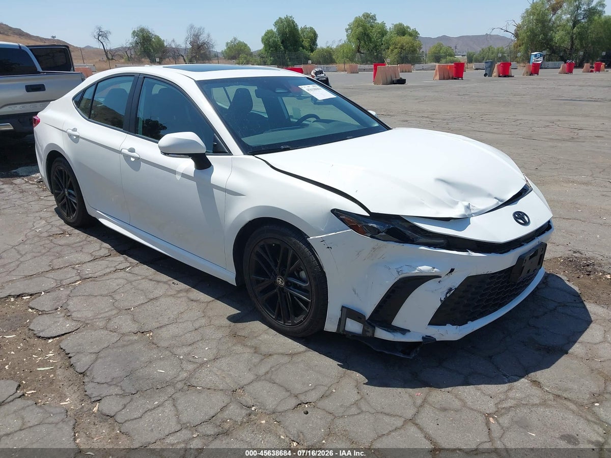 2025 TOYOTA CAMRY SE
