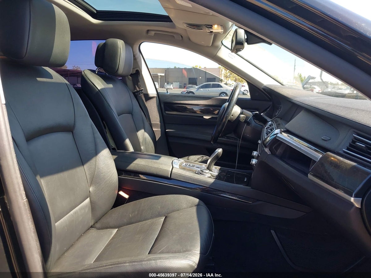 2012 BMW 740I — снимка 5