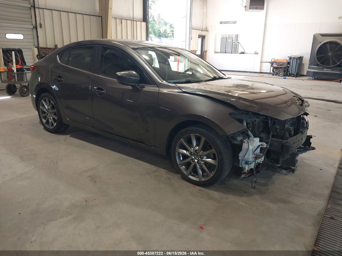 2018 MAZDA MAZDA3 TOURING