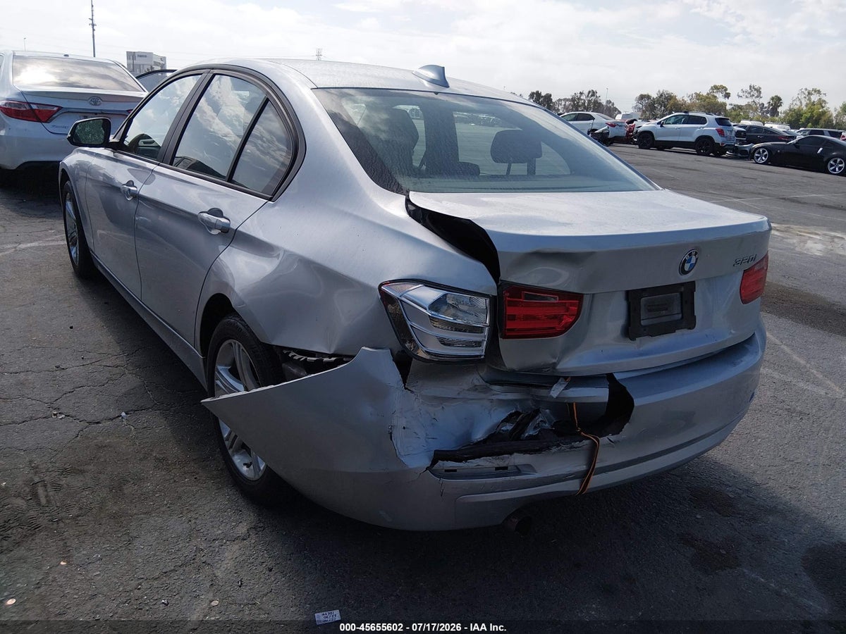 2015 BMW 320I — снимка 3