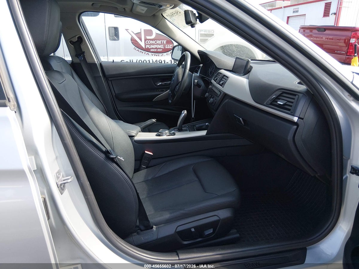 2015 BMW 320I — снимка 5