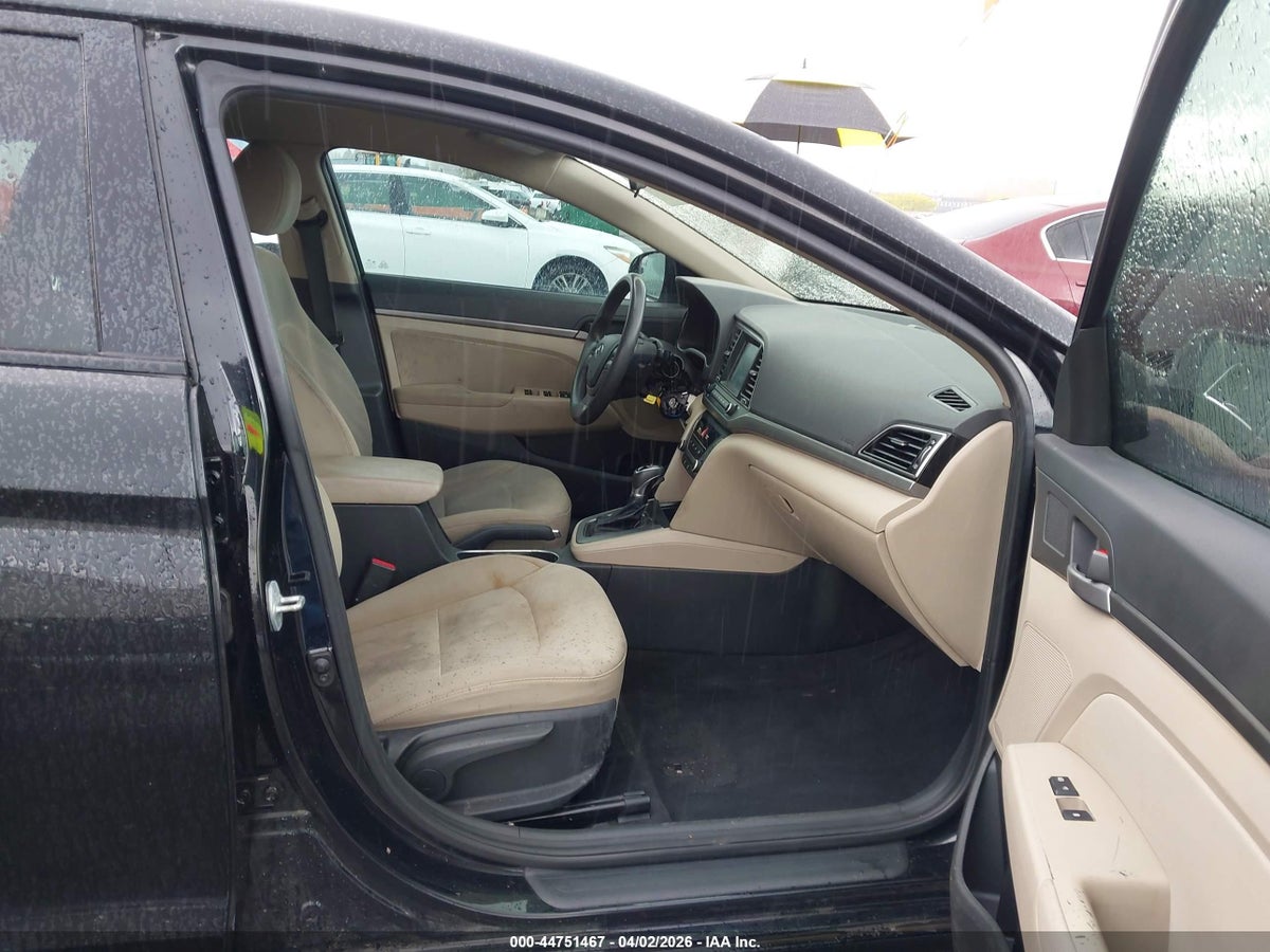 2017 HYUNDAI ELANTRA SE — снимка 5