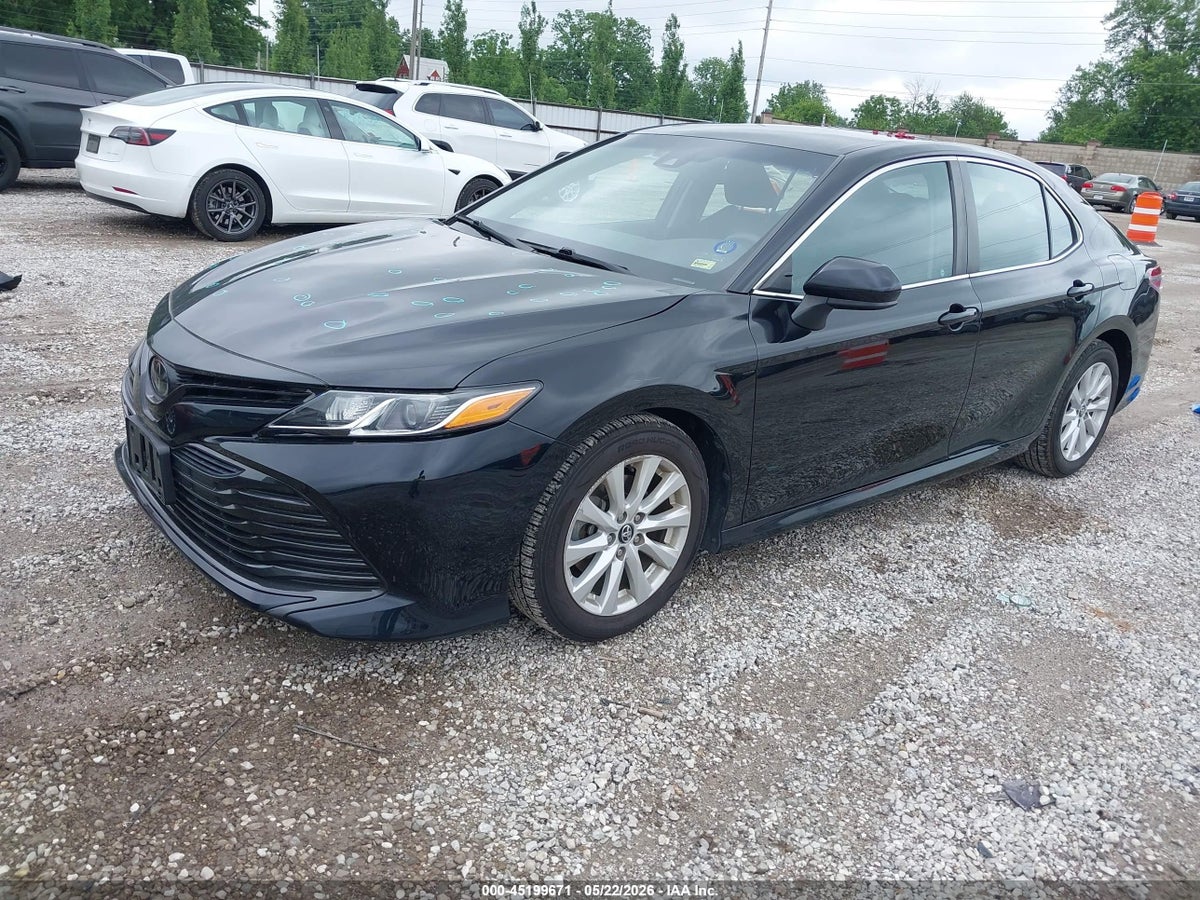 2020 TOYOTA CAMRY LE — снимка 2
