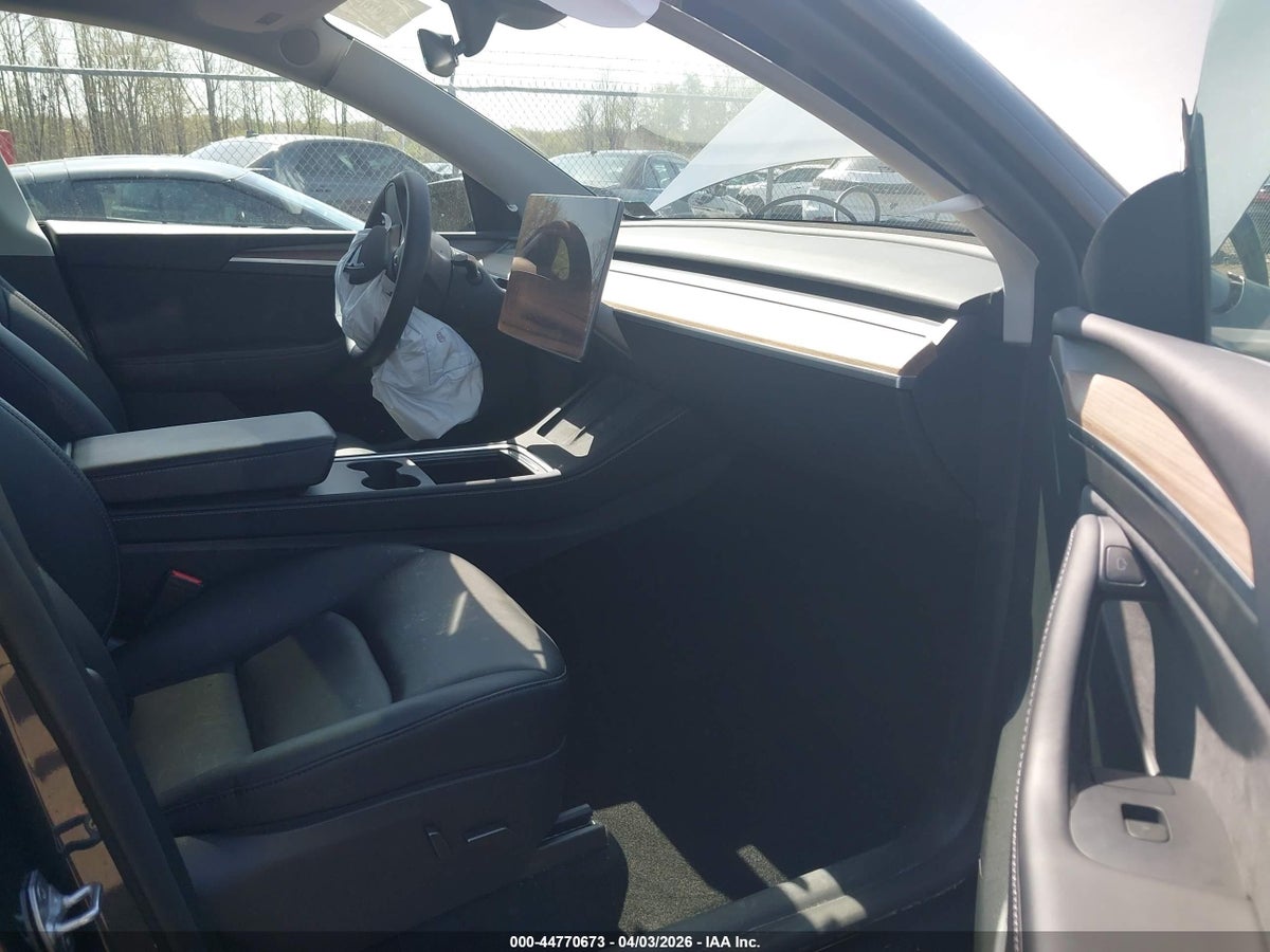 2024 TESLA MODEL Y LONG RANGE DUAL MOTOR ALL-WHEEL DRIVE — снимка 5