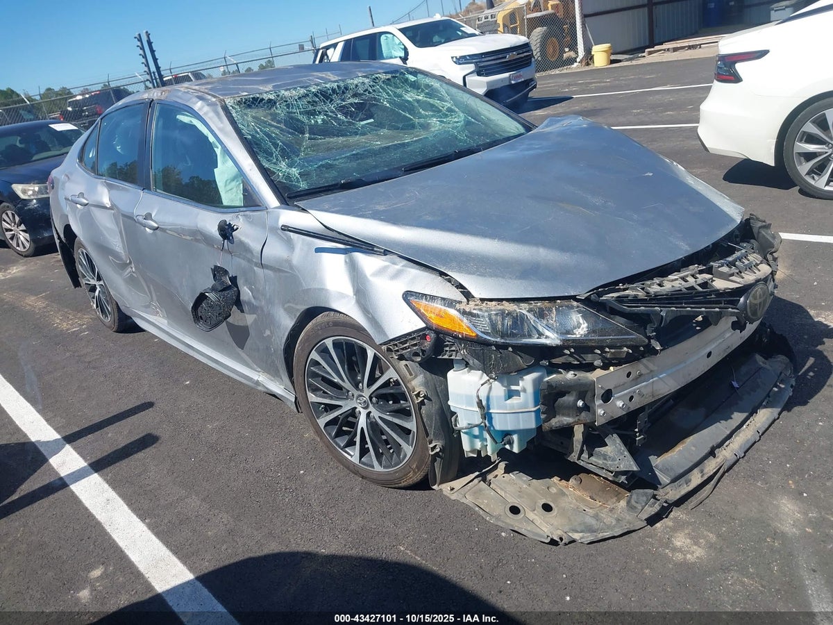 2019 TOYOTA CAMRY SE