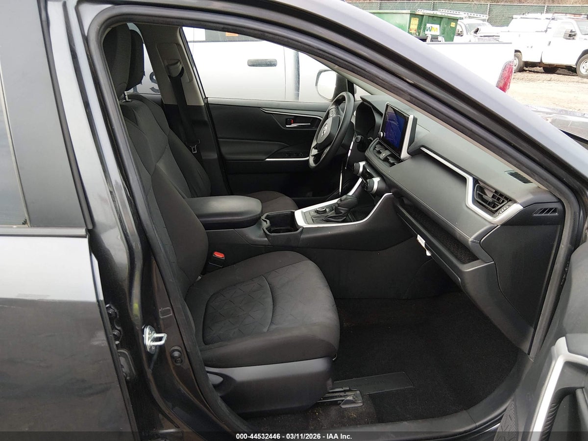 2024 TOYOTA RAV4 HYBRID XLE — снимка 5