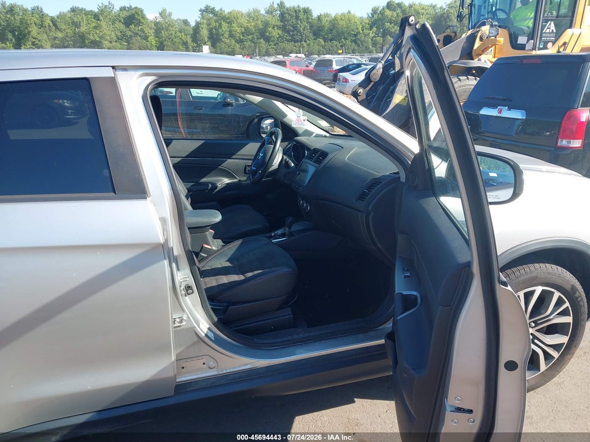 2018 MITSUBISHI OUTLANDER SPORT 2.4 SE — снимка 5