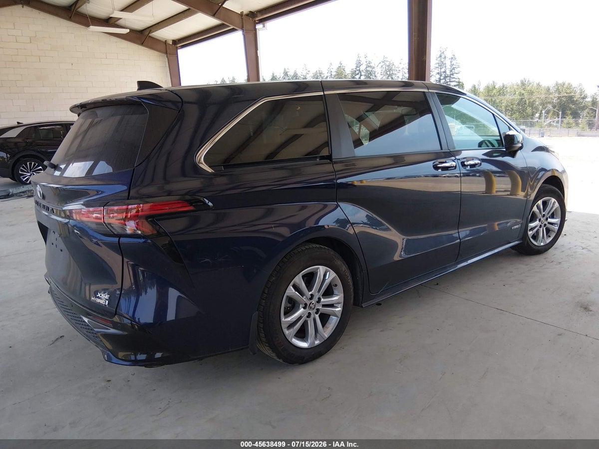2021 TOYOTA SIENNA XSE — снимка 4