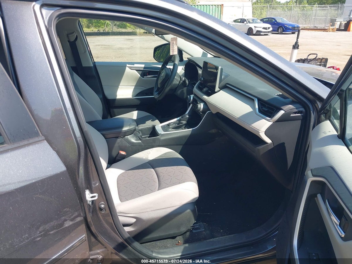 2024 TOYOTA RAV4 HYBRID XLE — снимка 5
