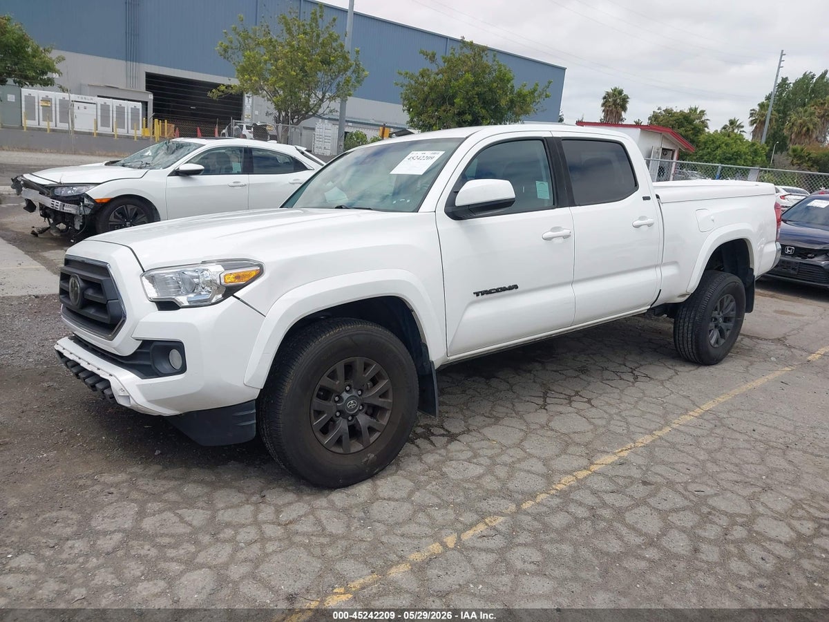 2021 TOYOTA TACOMA SR5 V6 — снимка 2