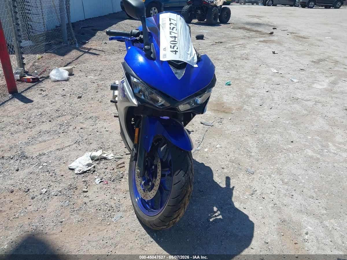 2015 YAMAHA YZFR3 — снимка 5