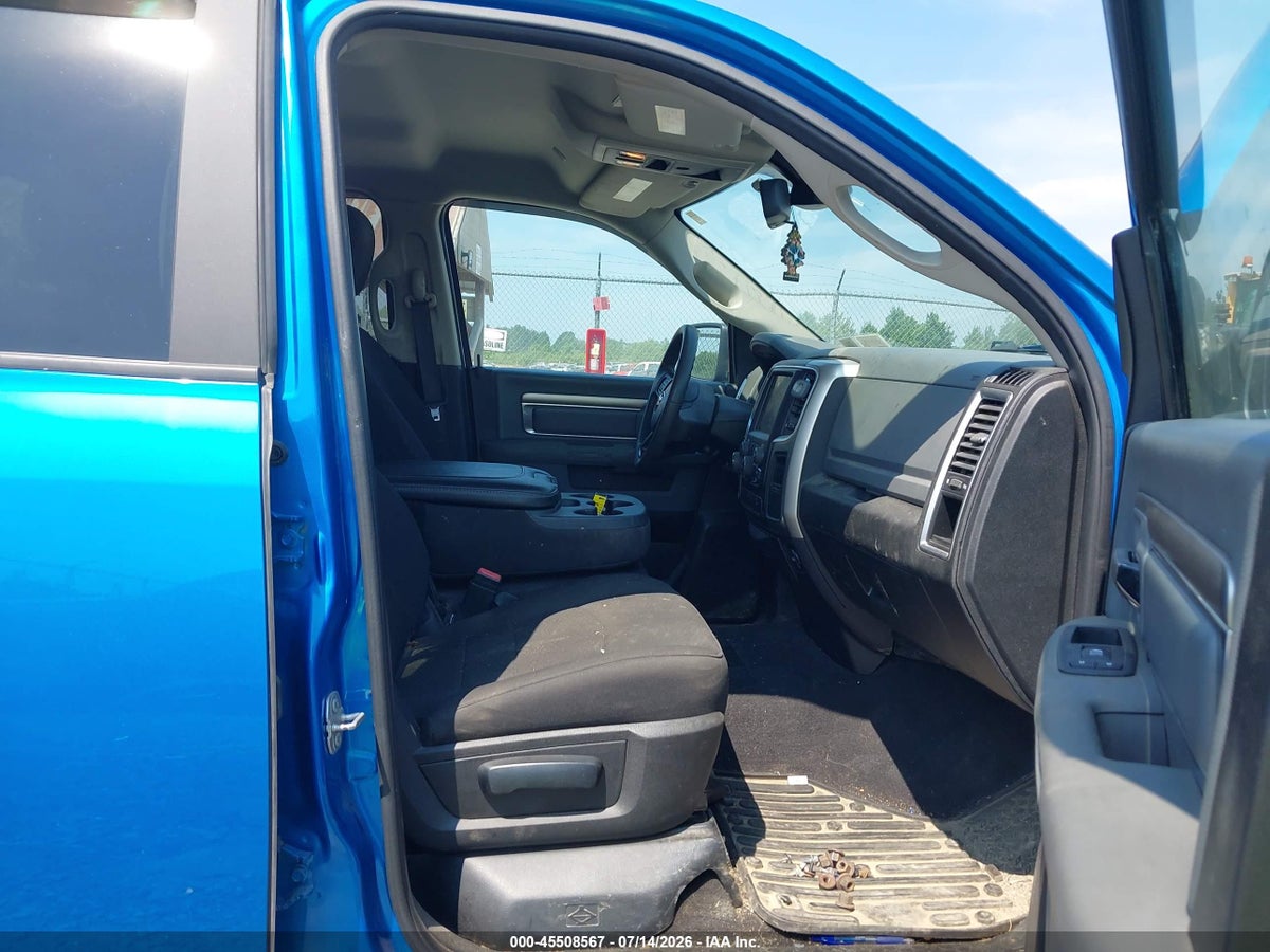 2020 RAM 1500 CLASSIC WARLOCK 4X4 6'4 BOX — снимка 5