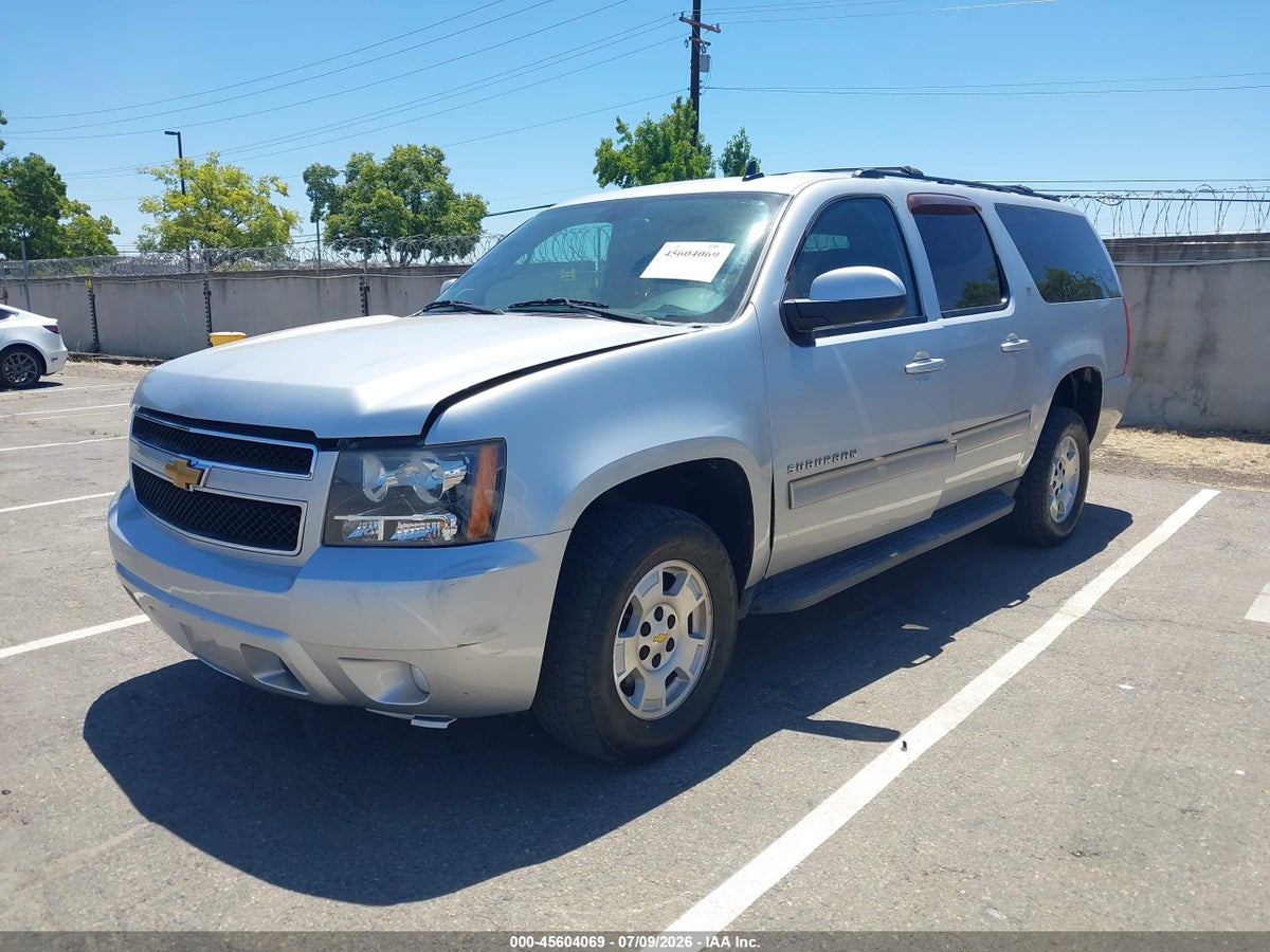 2012 CHEVROLET SUBURBAN LT — снимка 2