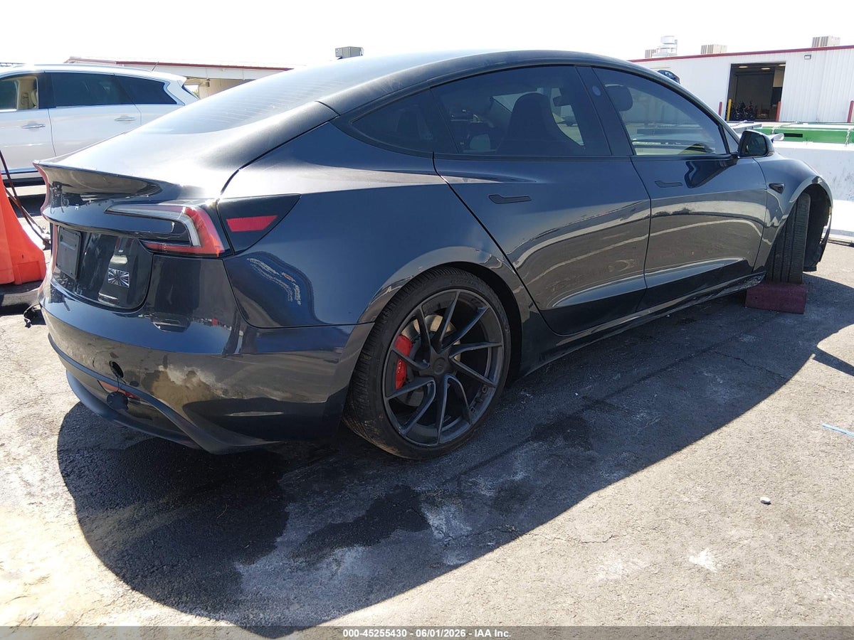 2025 TESLA MODEL 3 PERFORMANCE ALL-WHEEL DRIVE — снимка 4