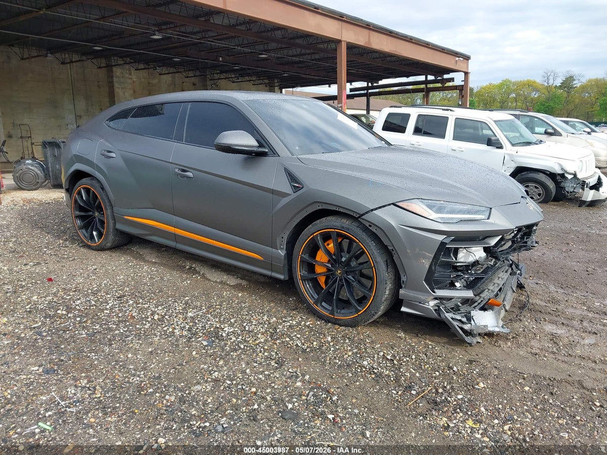 2022 LAMBORGHINI URUS GRAPHITE CAPSULE/PEARL CAPSULE
