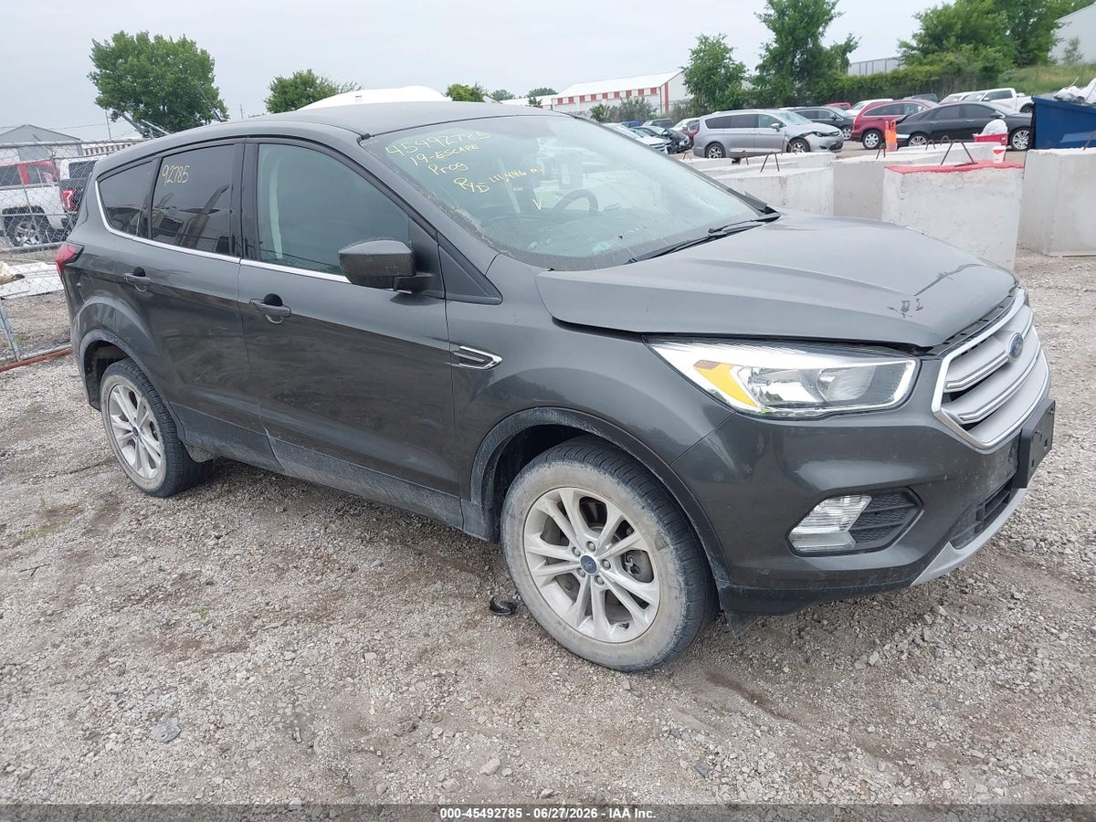 2019 FORD ESCAPE SE