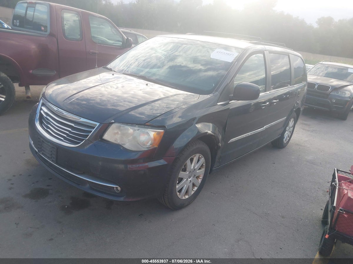 2014 CHRYSLER TOWN & COUNTRY TOURING — снимка 2