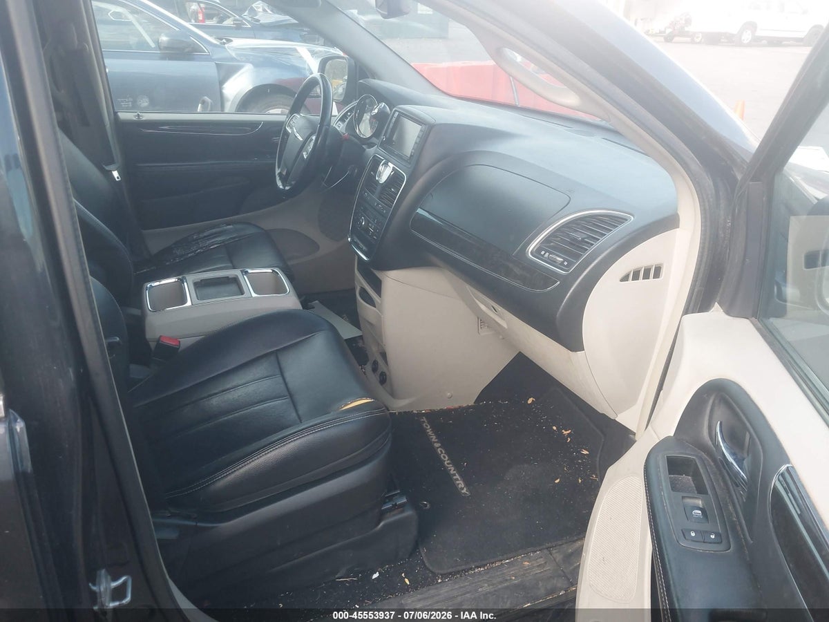 2014 CHRYSLER TOWN & COUNTRY TOURING — снимка 5