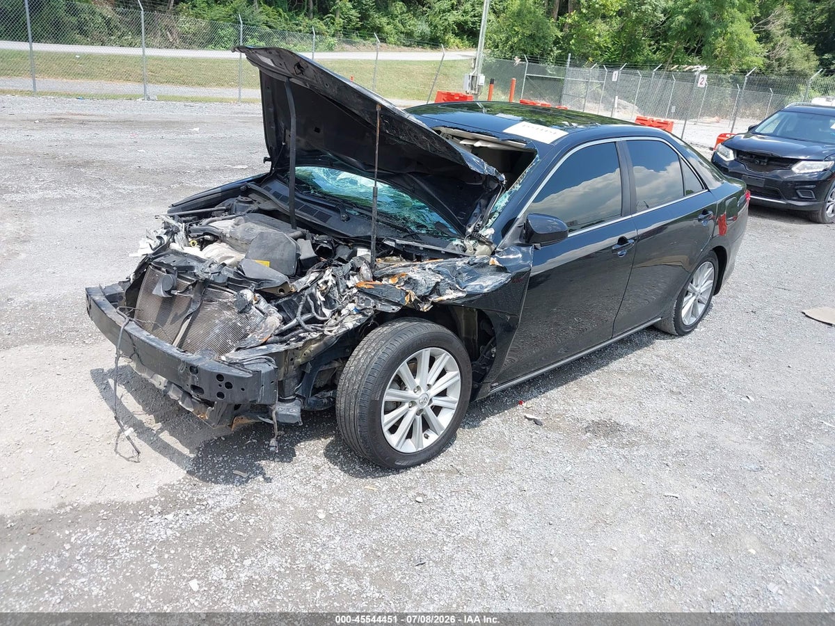 2014 TOYOTA CAMRY XLE — снимка 2
