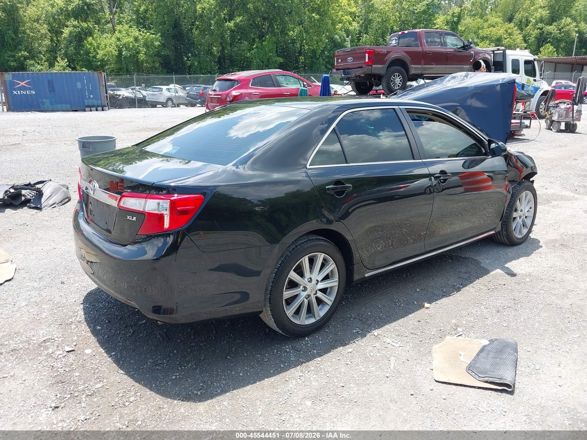 2014 TOYOTA CAMRY XLE — снимка 4