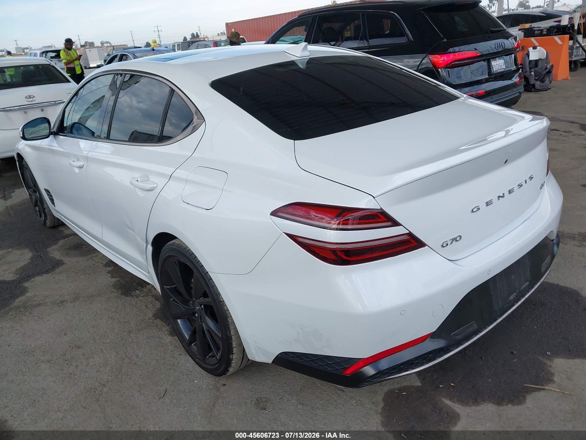 2023 GENESIS G70 2.0T AWD — снимка 3