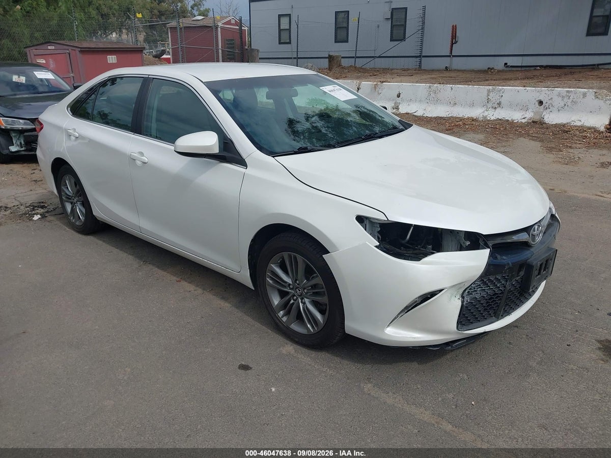 2017 TOYOTA CAMRY SE