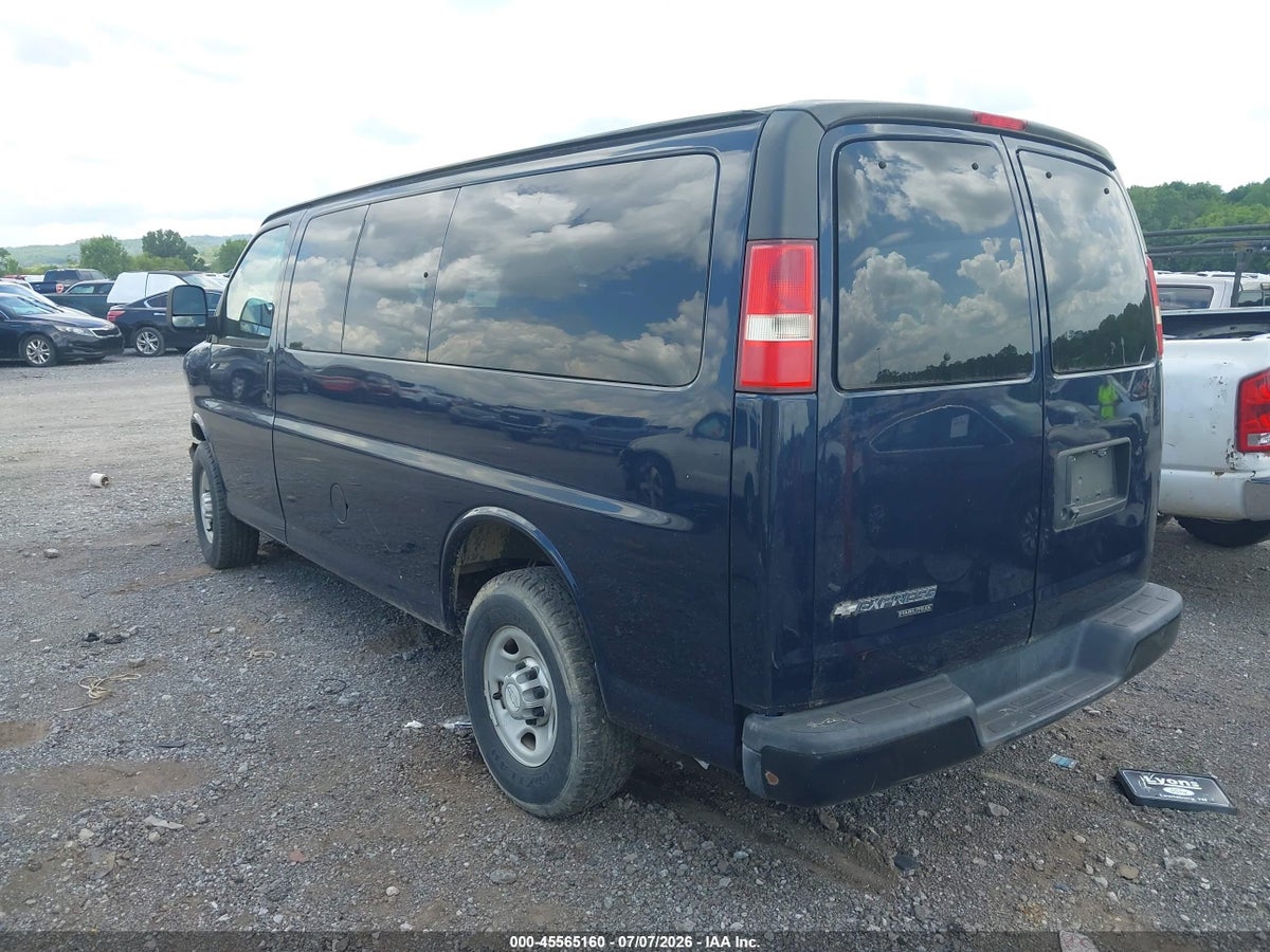 2015 CHEVROLET EXPRESS 2500 LS — снимка 3