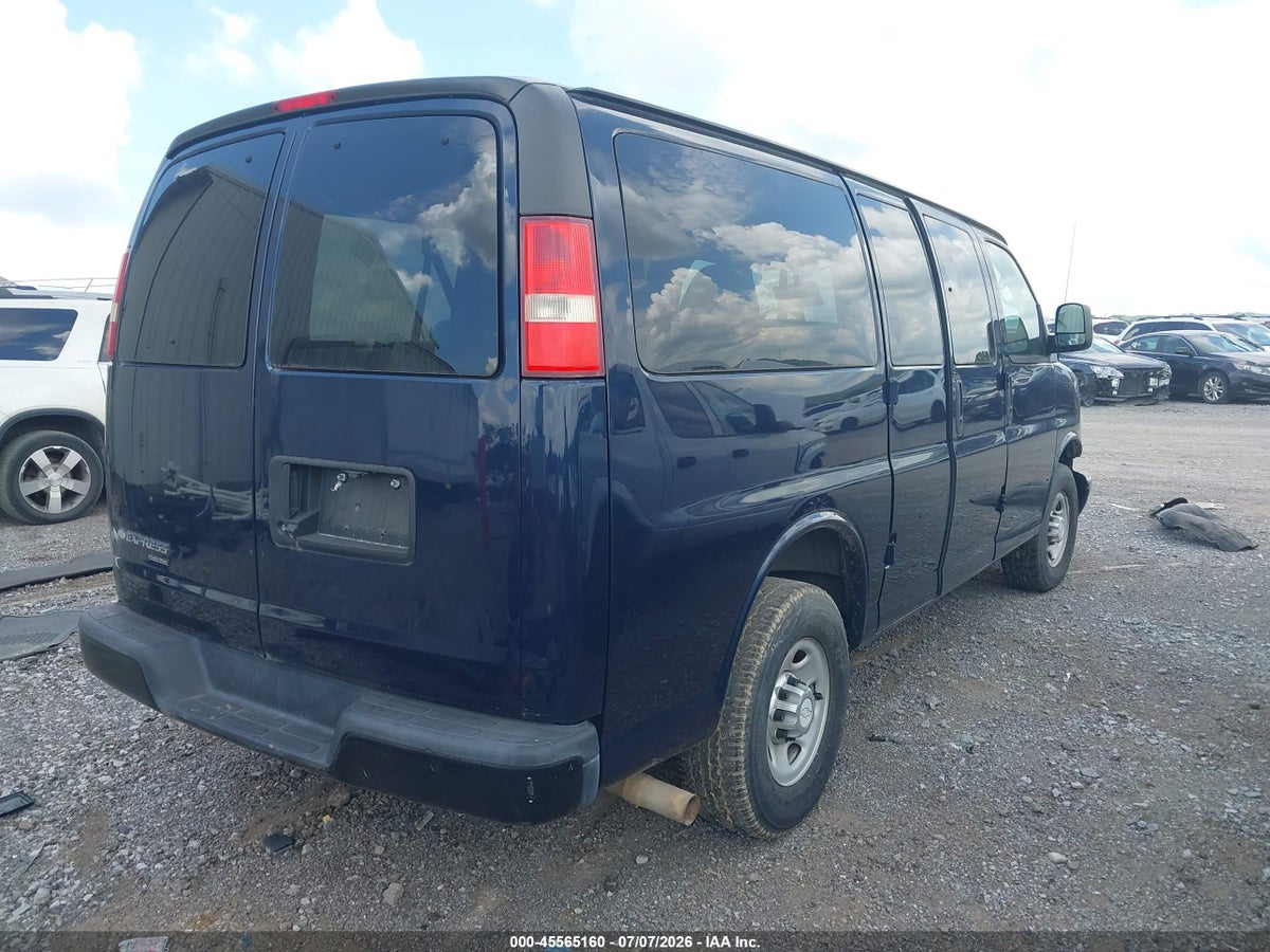 2015 CHEVROLET EXPRESS 2500 LS — снимка 4