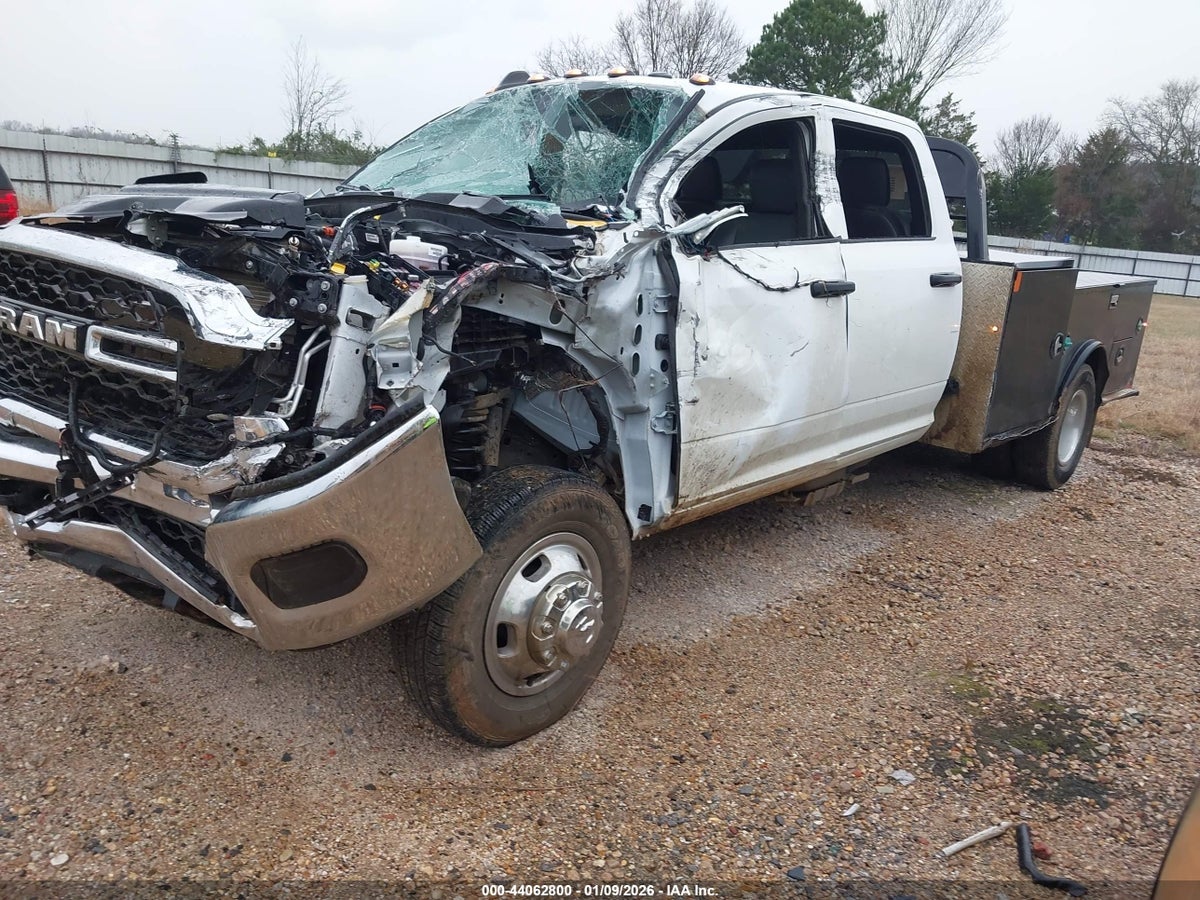 2024 RAM 3500 CHASSIS TRADESMAN/SLT/LARAMIE/LIMITED — снимка 2
