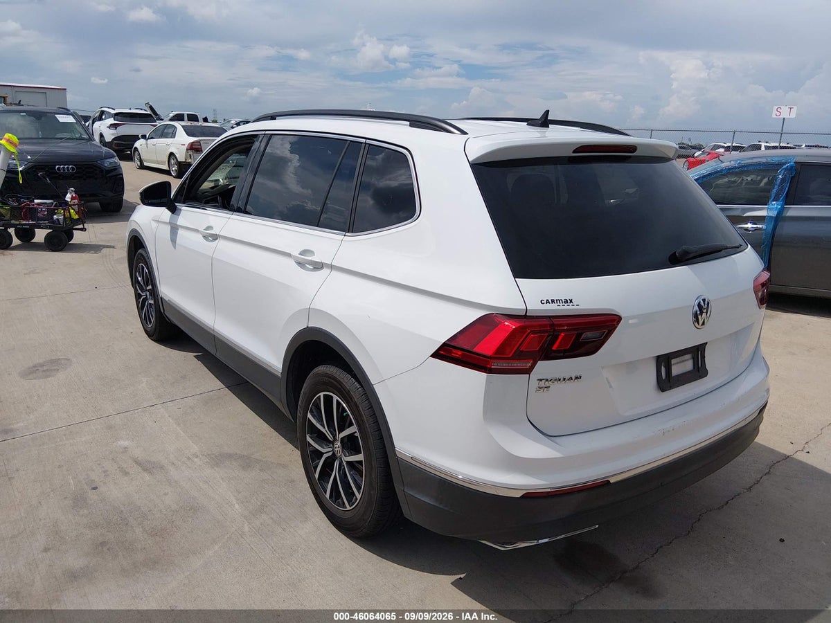 2021 VOLKSWAGEN TIGUAN 2.0T SE/2.0T SE R-LINE BLACK/2.0T SEL — снимка 3