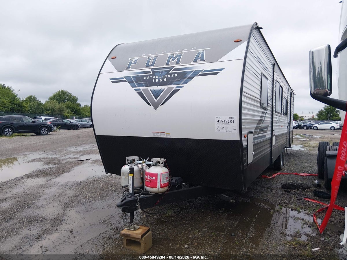 2023 FOREST RIVER PUMA PALOMINA 31FT BUMPER PULL — photo 2