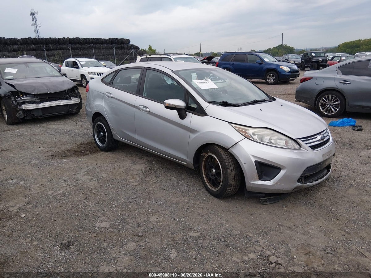 2013 FORD FIESTA SE