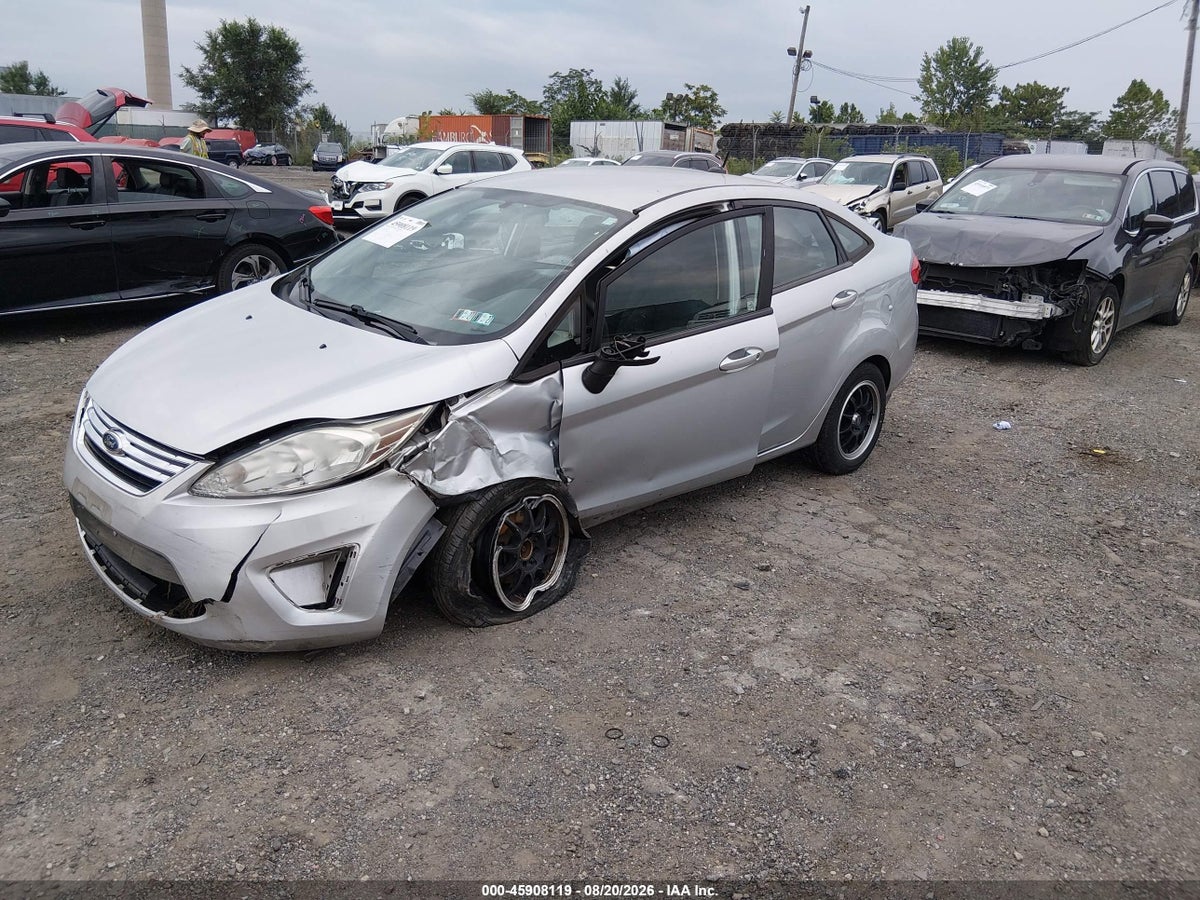 2013 FORD FIESTA SE — снимка 2