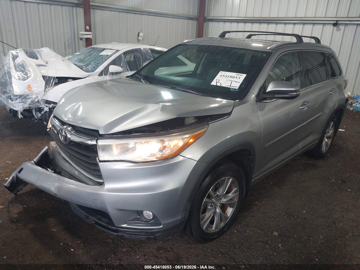 2015 TOYOTA HIGHLANDER XLE V6 — снимка 2
