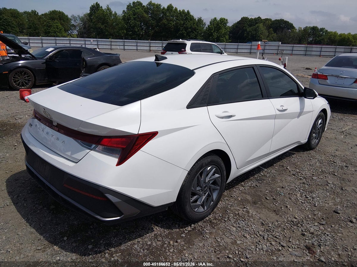 2024 HYUNDAI ELANTRA SEL — снимка 4