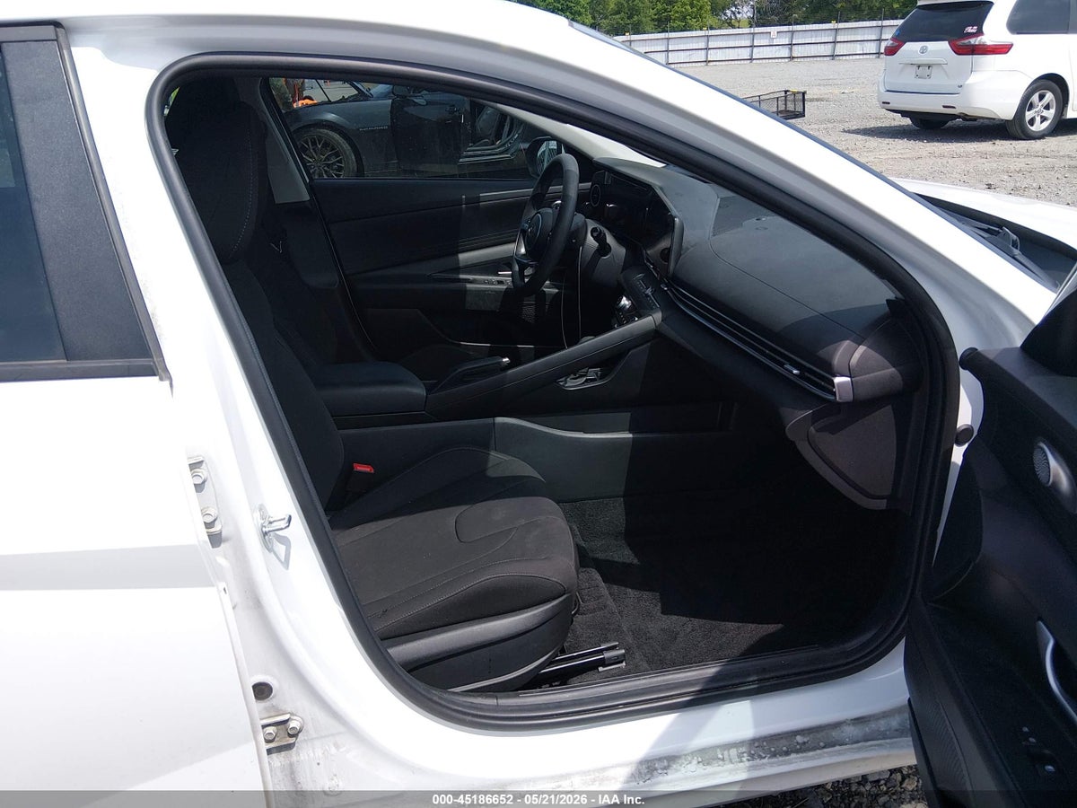 2024 HYUNDAI ELANTRA SEL — снимка 5