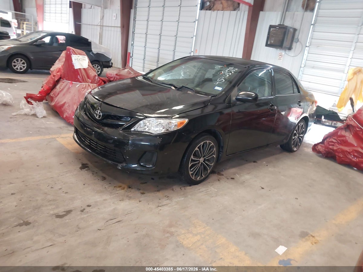 2013 TOYOTA COROLLA LE — снимка 2
