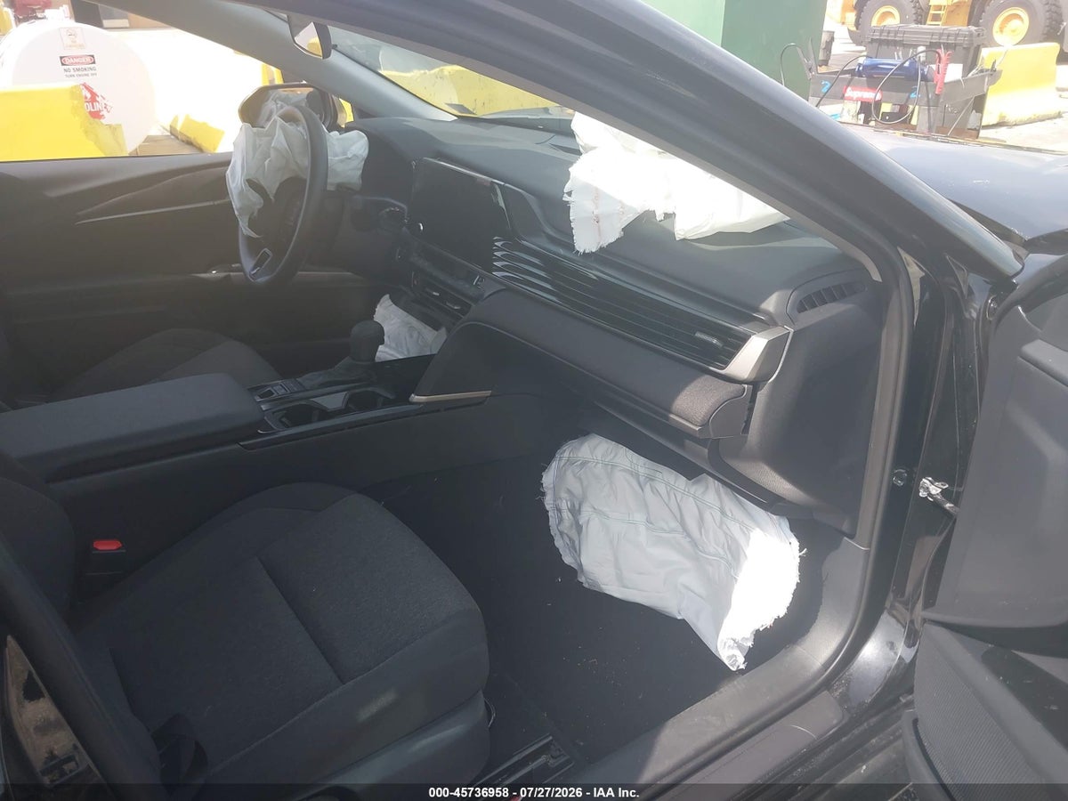 2026 TOYOTA CAMRY LE — снимка 5