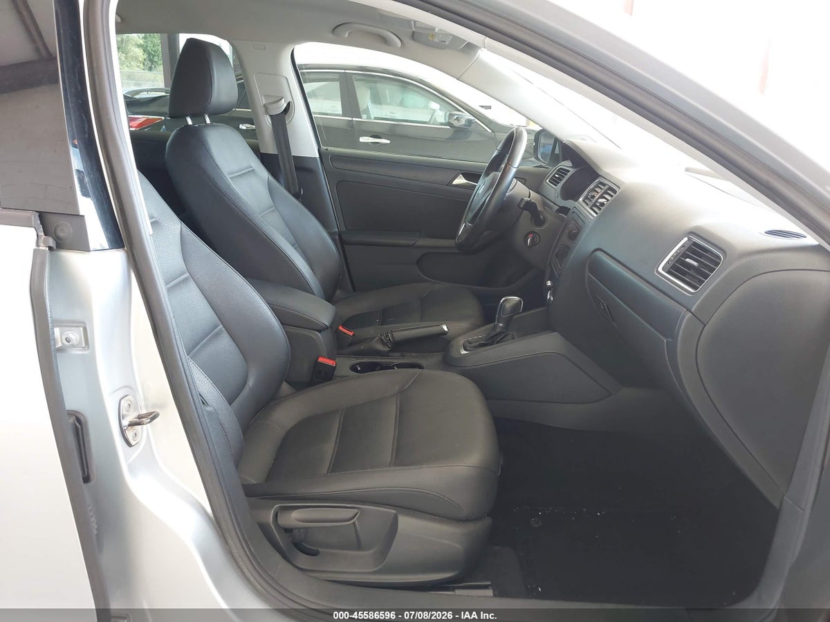 2012 VOLKSWAGEN JETTA 2.5L SE — снимка 5