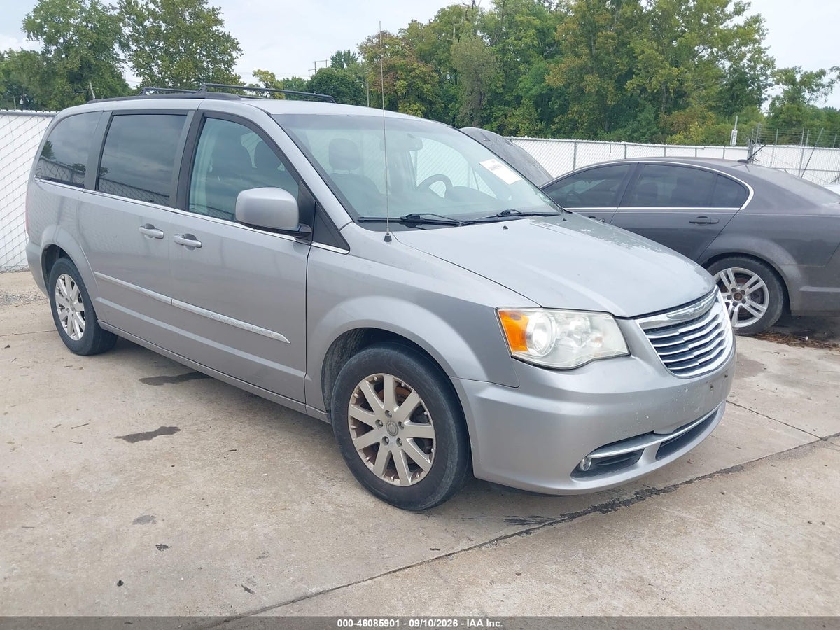 2013 CHRYSLER TOWN & COUNTRY TOURING