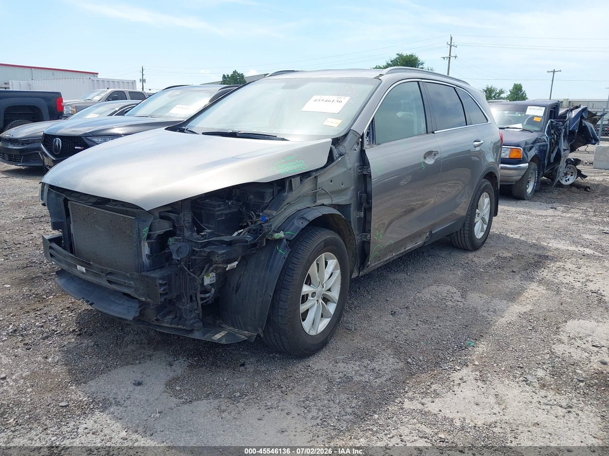 2017 KIA SORENTO 2.4L LX — снимка 2