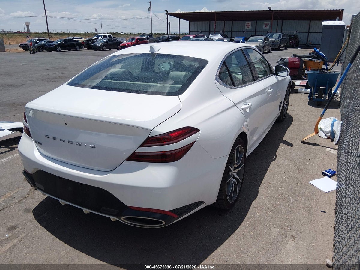2025 GENESIS G70 2.5T RWD — снимка 4