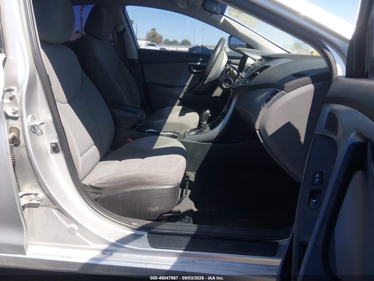 2016 HYUNDAI ELANTRA SE — снимка 5