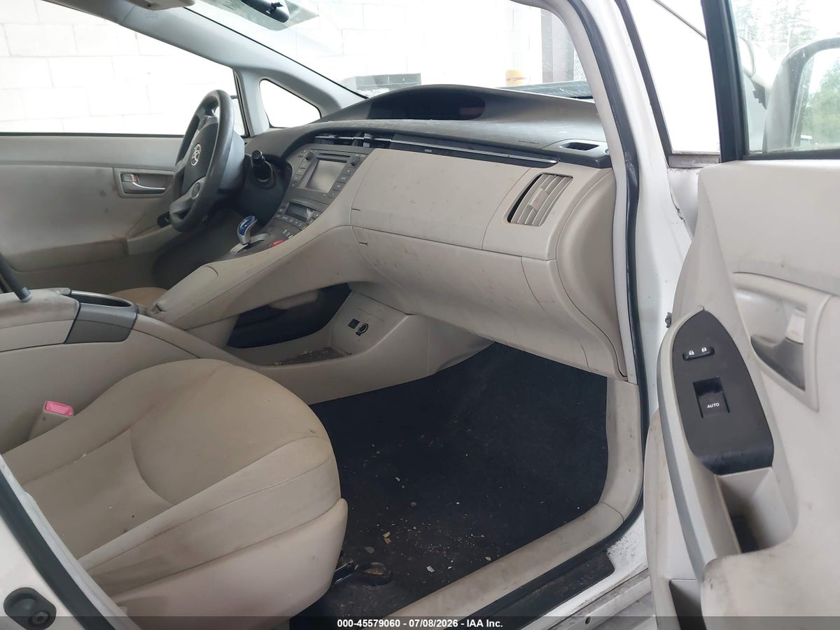 2012 TOYOTA PRIUS TWO — снимка 5