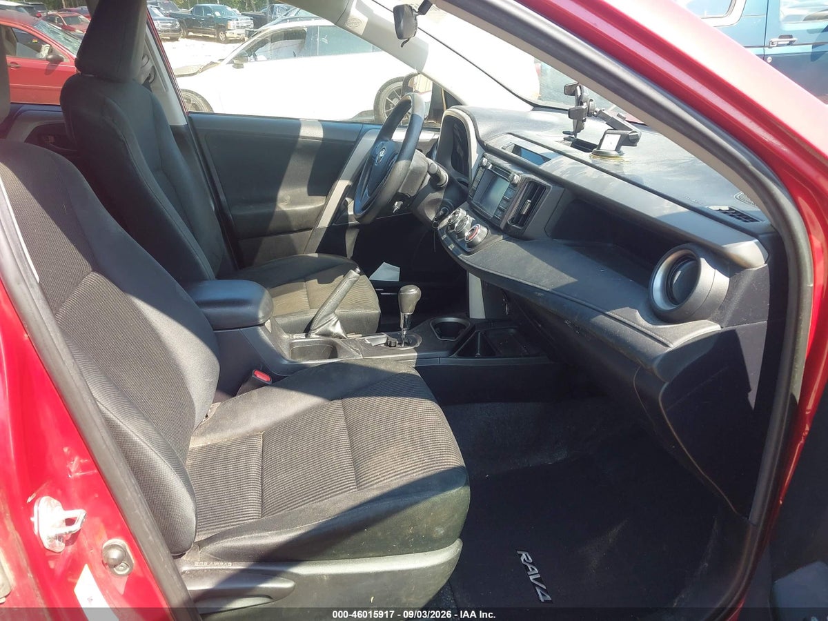 2017 TOYOTA RAV4 LE — снимка 5