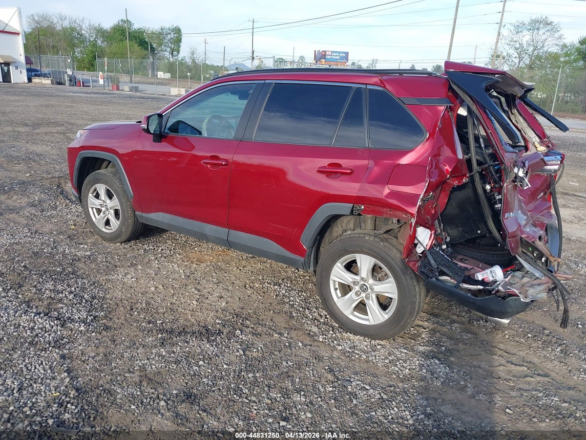 2021 TOYOTA RAV4 XLE — снимка 3